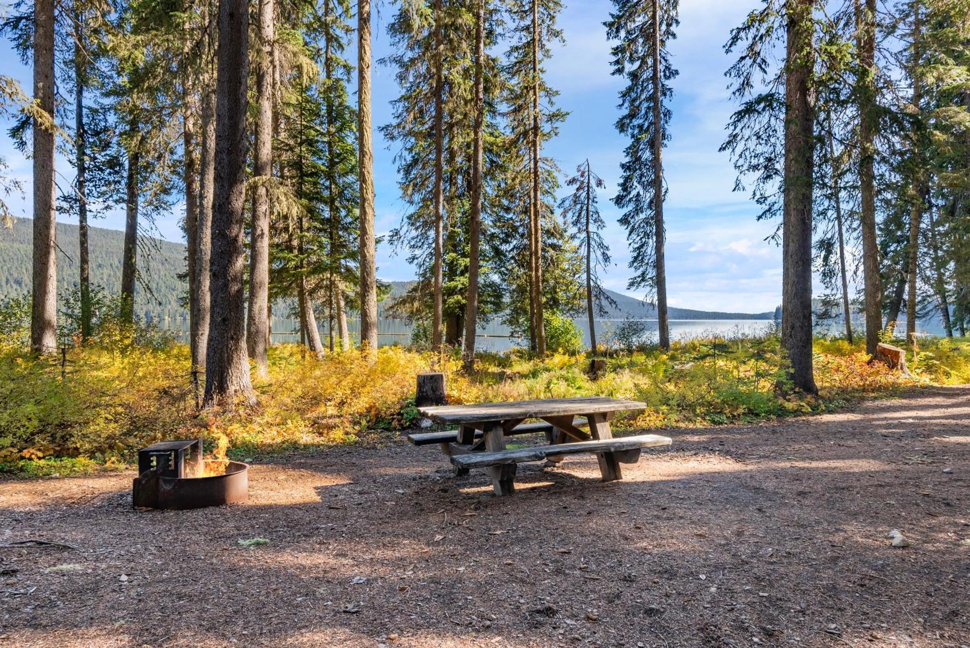 Shelter Cove Resort & Marina Odell Lake Eksteriør billede